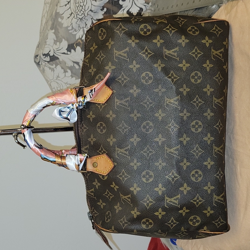 Speedy 35 Louis Vuitton monogram bag